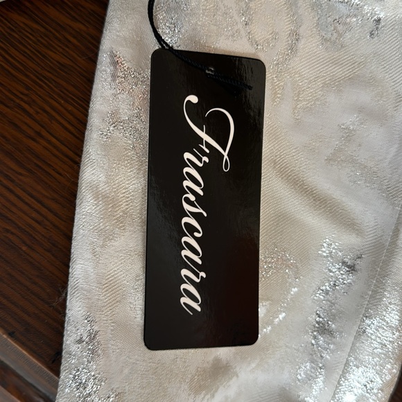 Silver jacket with bib scroll - Picture 4 of 4